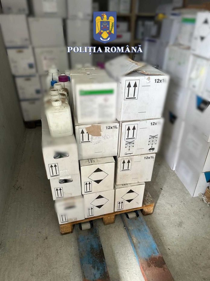 Cantități mari de deșeuri periculoase, depistate într-un oraș din Timiș