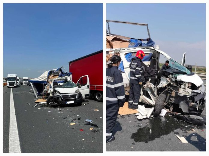 Accident pe A1, în Timiș. Camionetă distrusă, trafic blocat