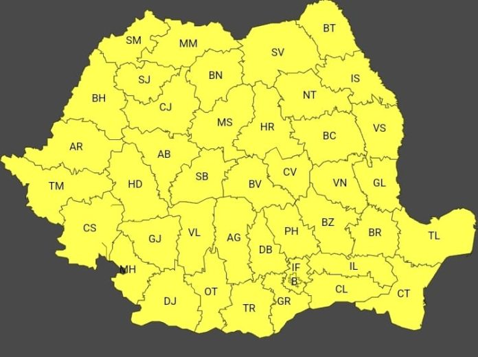 Cod galben de instabilitate atmosferică în toată România. Vreme rece, ploi și vânt