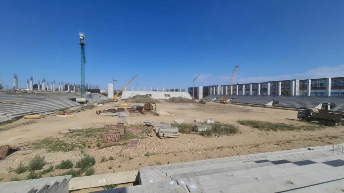 Un an până la finalizarea stadionului „Eroii Timișoarei”. Lucrările sunt la 60%