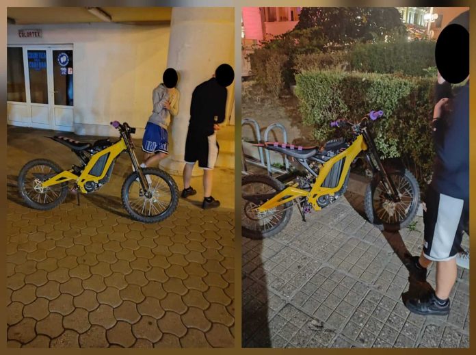 Piața Unirii, pistă de raliuri pentru doi minori pe motocicletă
