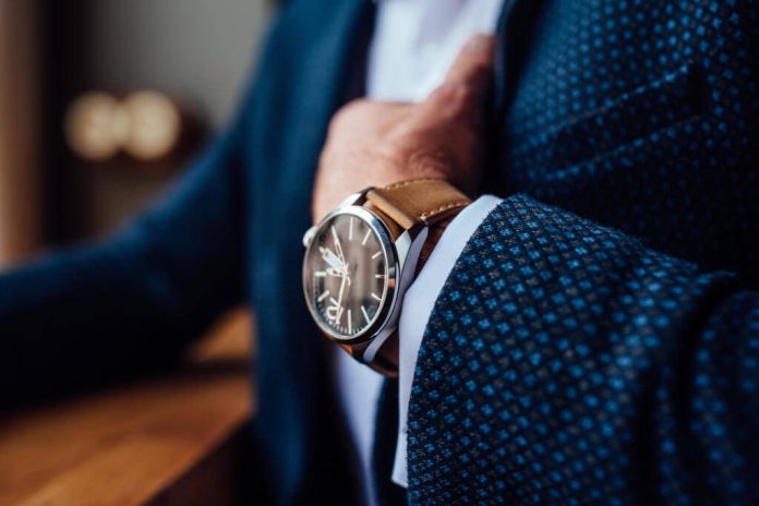 Ceasuri și brățări pentru bărbați – accesorii esențiale în stilul masculin actual