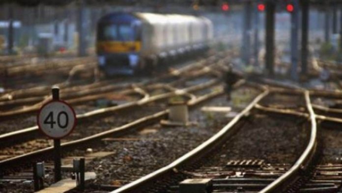 Căldura încetinește trenurile din România. CFR ia măsuri de siguranță