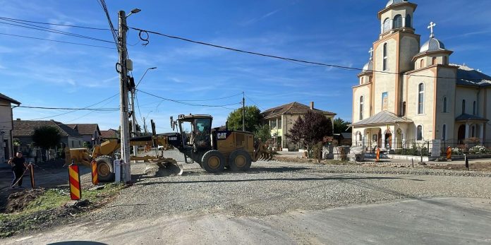 Lucrări pe drumul dintre Timișoara și Jimbolia, unde va apărea un sens giratoriu