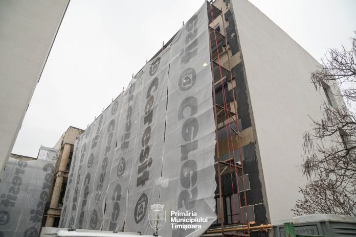 Au fost reluate lucrările la Școala Gimnazială 30