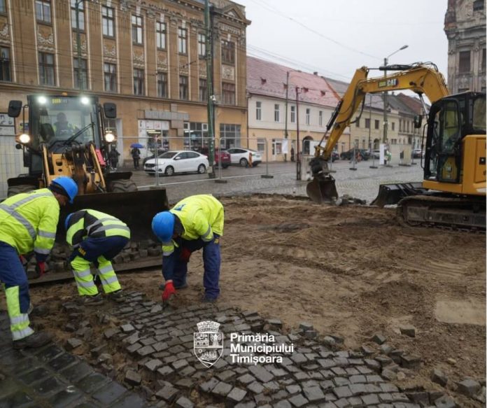 Lucrările din Piața Traian produc modificări în circulația mijloacelor de transport în comun