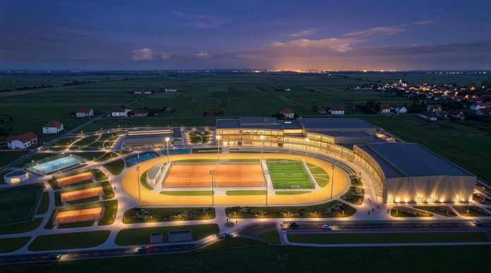 Complexul Sportiv „Timiș 4 All”, imagini spectaculoase bazin de înot, patinoar și terenuri sportive pe 9 hectare