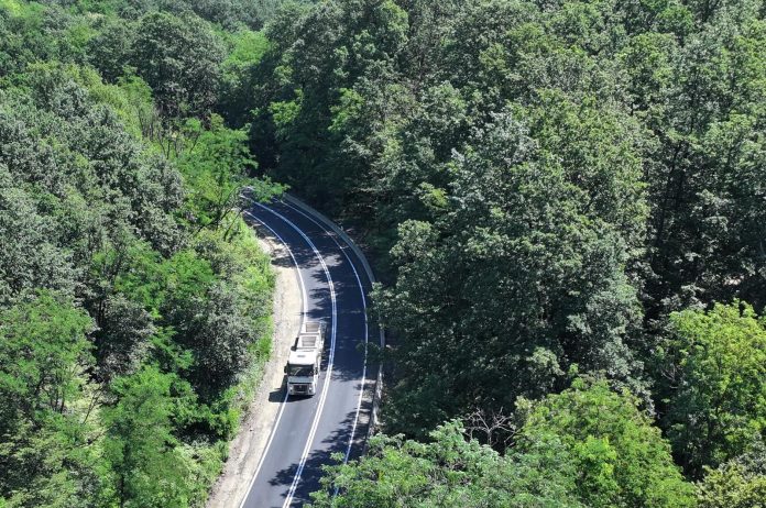 Lucrări finalizate între Coșava și Coșevița. Calvarul șoferilor s-a încheiat