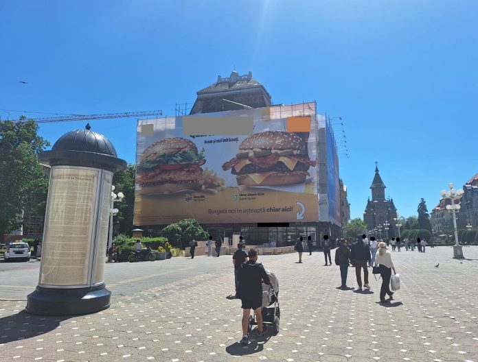 Publicitate stradală ilegală la Timișoara. Amenzi de aproape 750.000 de lei