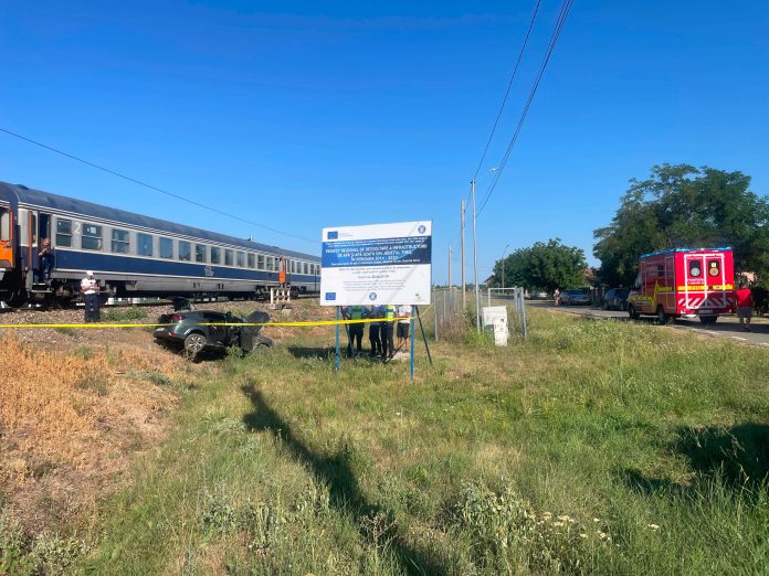 Accident feroviar grav în Timiș o femeie luptă pentru viață după impactul cu trenul Timișoara - Mangalia