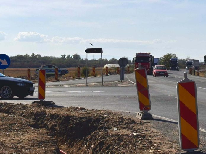 Au început lucrările la noul sens giratoriu de pe DN6, în Timiș
