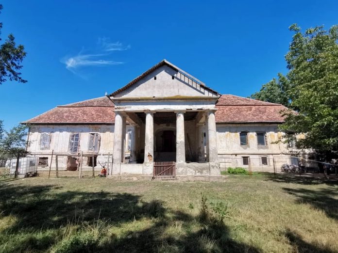 Satul de lângă Timișoara cu 700 de ani de istorie conacul nobililor Nikolici și poveștile ascunse ale Banatului