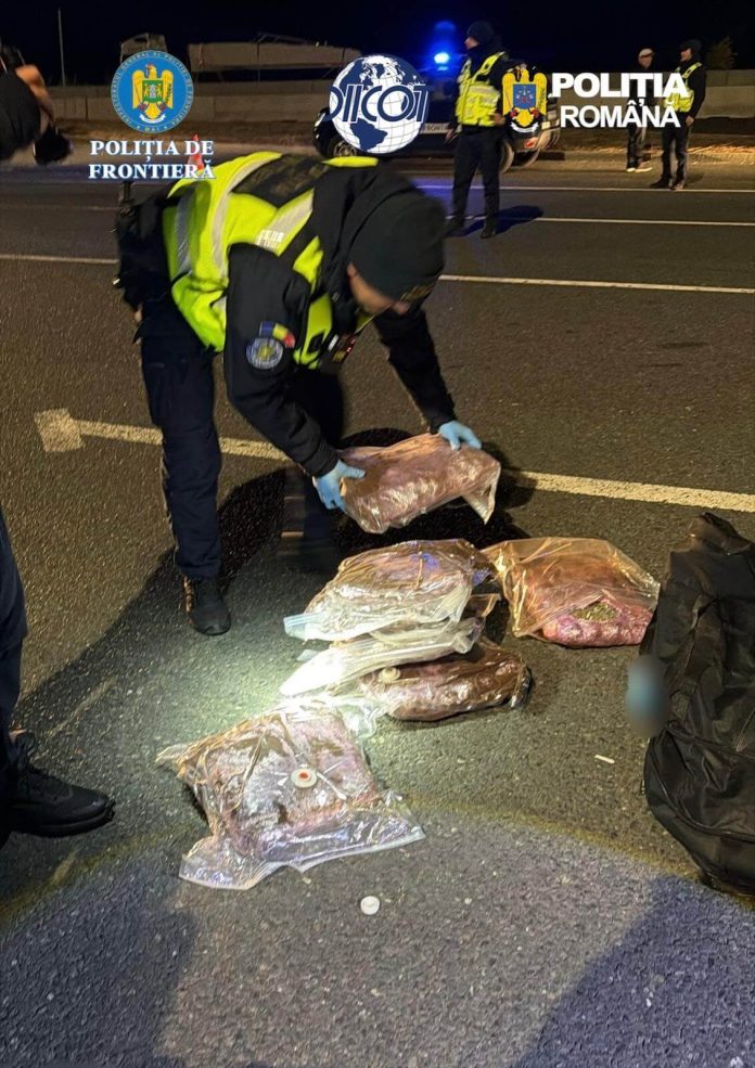 Flagrant la granița cu Ungaria! Tânăr de 21 de ani, prins cu 7 kilograme de canabis aduse din Spania