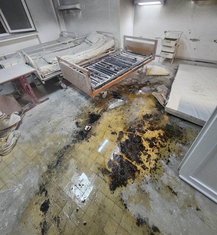 Incendiu la un spital din Banat. O pacientă a suferit arsuri, 16 persoane au fost evacuate