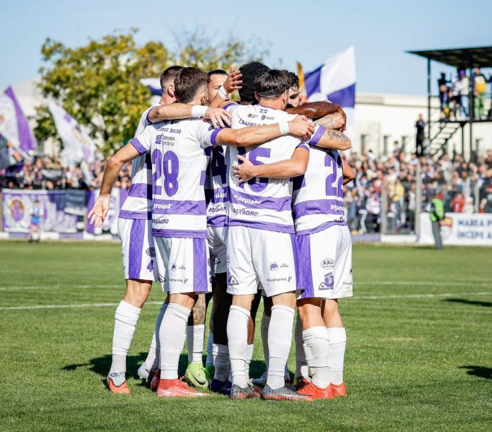 Politehnica Timișoara, bucurie în urma golului marcat cu FC Bacău